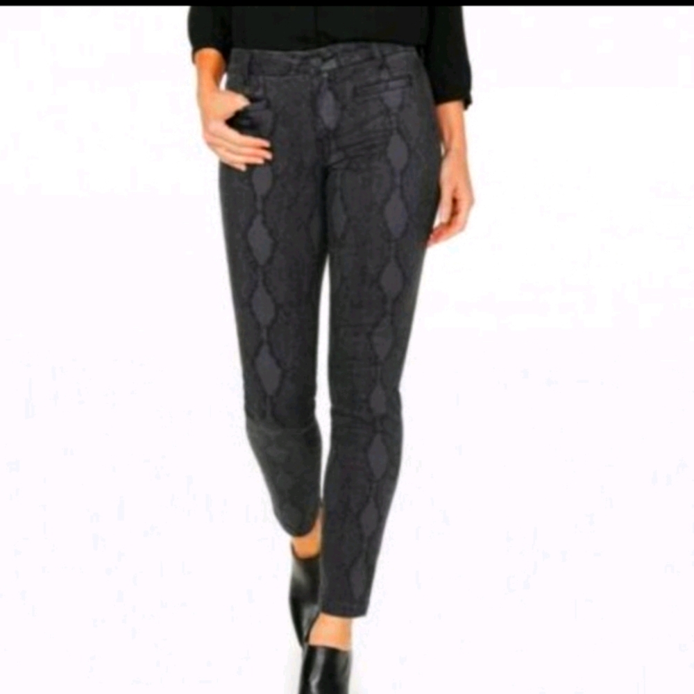 NYDJ Ami Skinny  Ankle   Diamond Back Snake Jeans